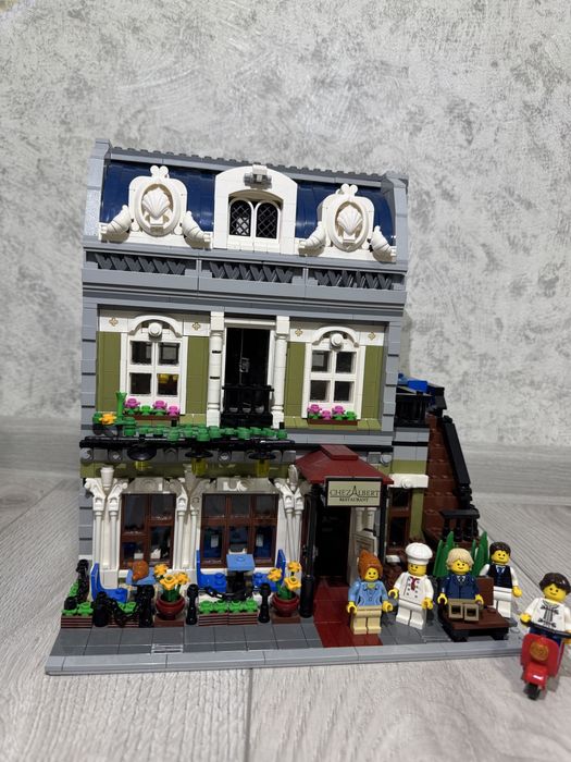 LEGO Creator 10243 Parisian Restaurant Лего Паризький Ресторан