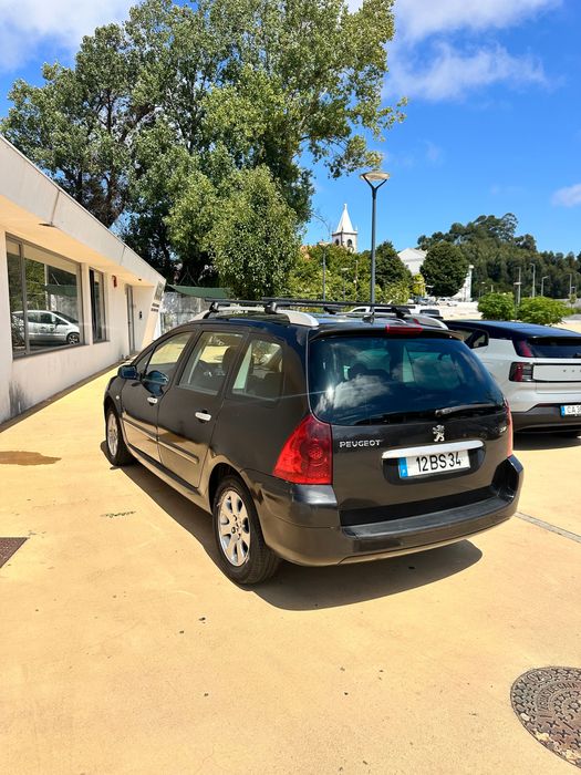 Peugeot 307 SW Diesel • 7 Lugares • Teto Panorâmico