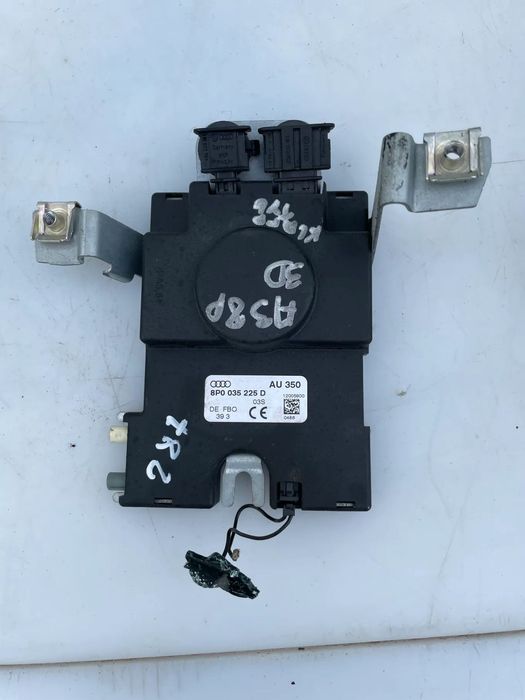 Wzmacniacz anteny Audi A3 8P 8P0035225D