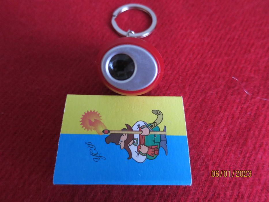 Годинник міні цифровий світлодіодний із проекцією часу (із брелоком)