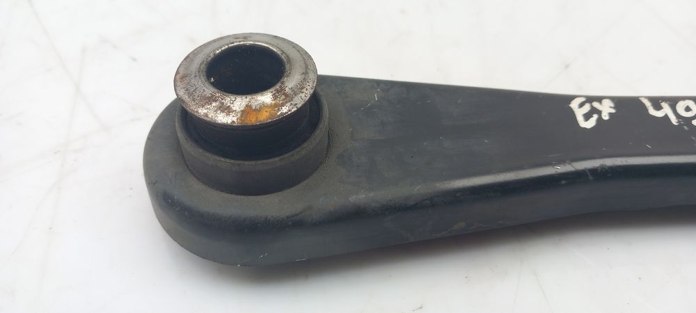 Braço de suspensão trás esquerdo KIA Ceed (CD)