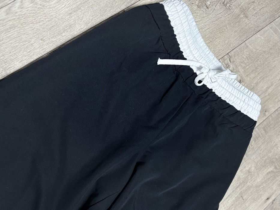 Трендові палаццо від NA-KD