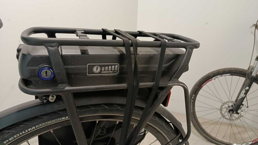 Bicicleta elétrica Giant DailyTour E+ 3 _ Com apenas 25 KM