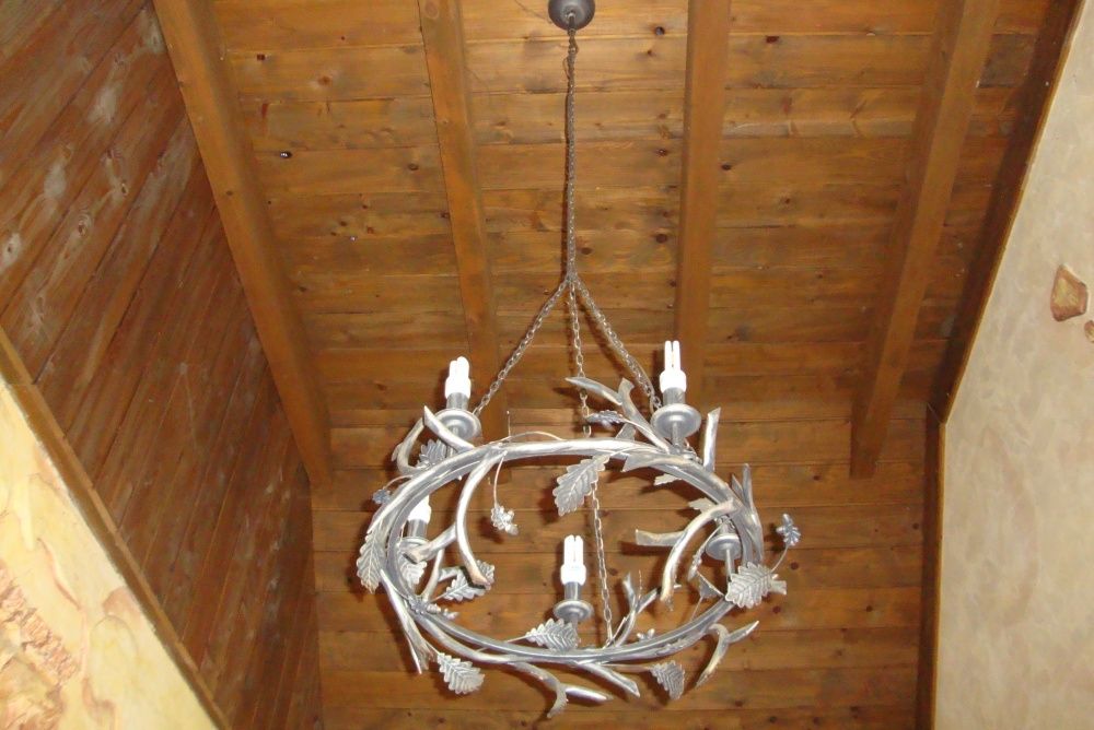 Żyrandol koło na łańcuchach, kuty metal, 5 żarówek