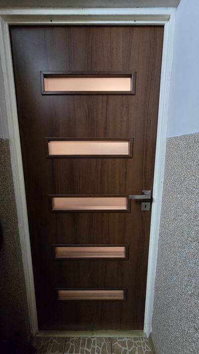 Sprzedam drzwi do pokoju. 2 sztuki.