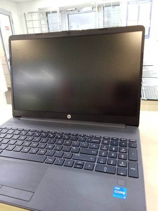 Ноутбук HP 250 g9