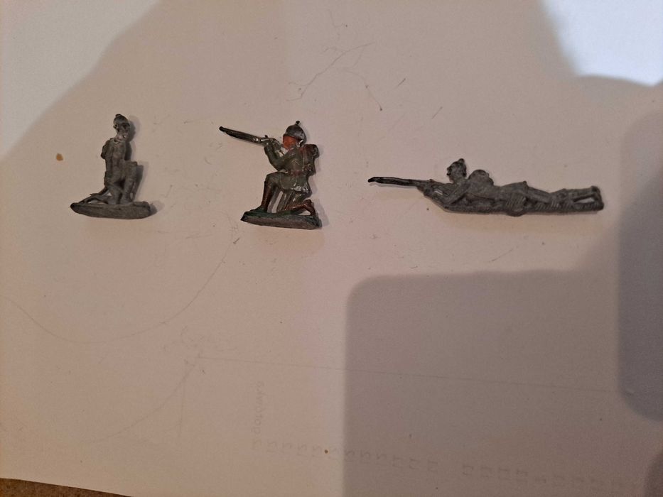 Ołowiane żołnierzyki zestaw 1.