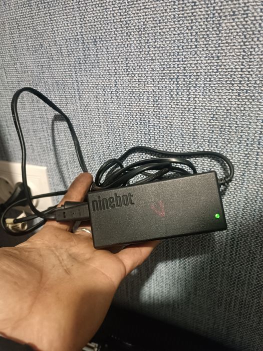 Зарядка Ninebot 70W 63V 1.1A