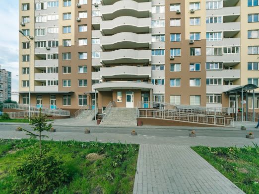 Квартира 1-комнатная люкс посуточно почасово метро Позняки Харьковская