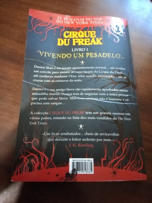 Livro nr 1 cirque du Freak só 5€