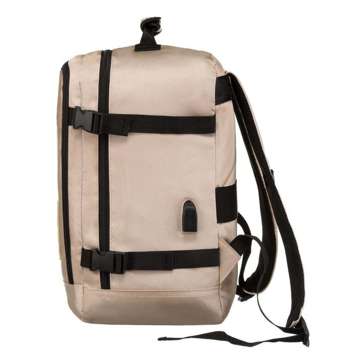 beżowy plecak kabinowy z wodoodpornego poliestru wyposażony w uchwyt