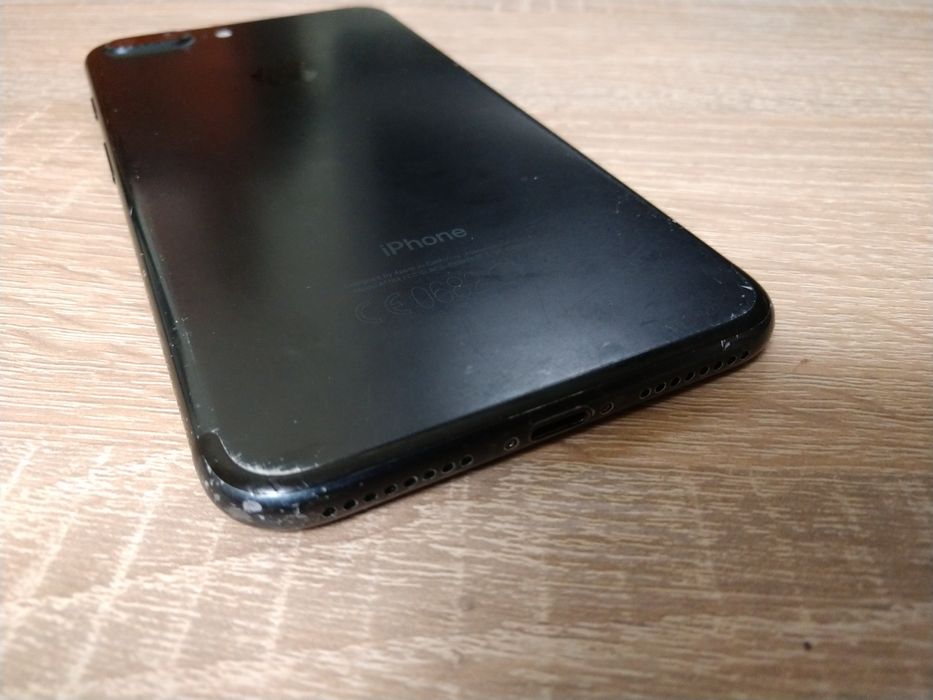 iPhone 7 plus не робочий