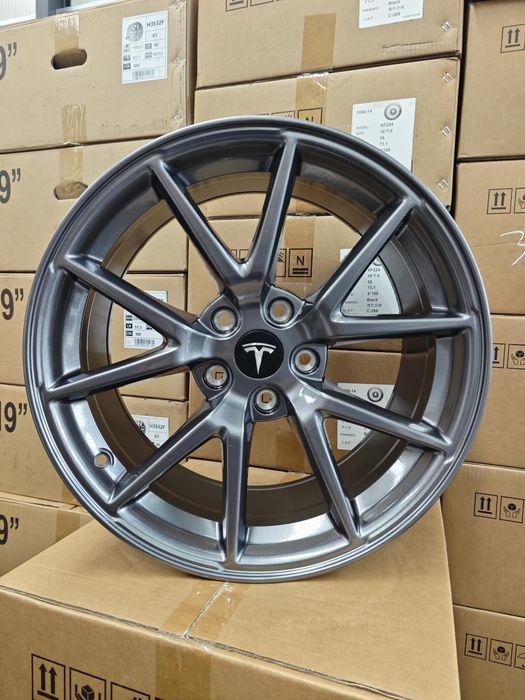 Jantes 18 look Tesla