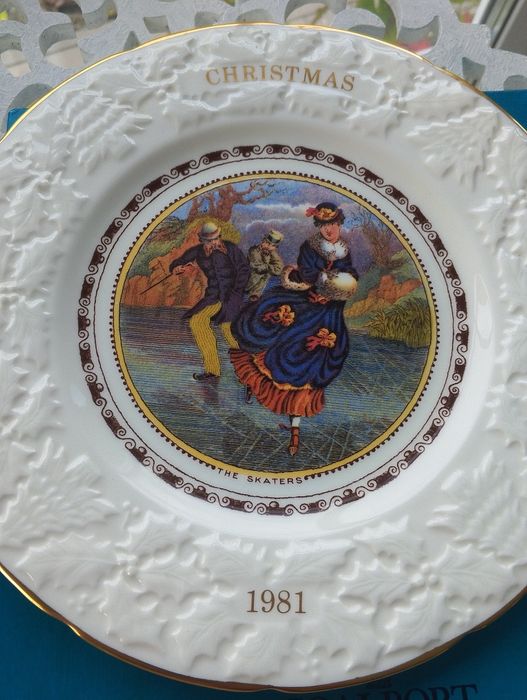 Вінтажні різдвяні тарілки порцеляна Coalport Англія