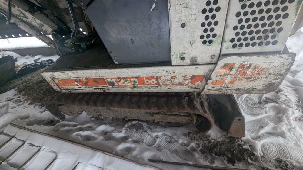 Міні екскаватор BOB-CAT X220