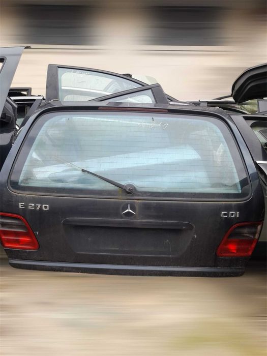 Tampa da Mala Mercedes Classe E W210    //1999