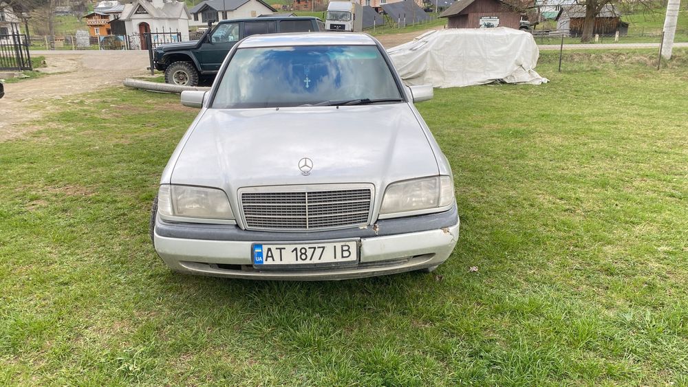 Мерседес бенс С 180
