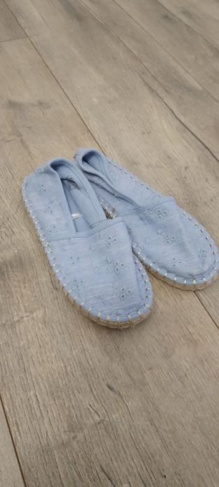 Espadryle dla dziewczynki
