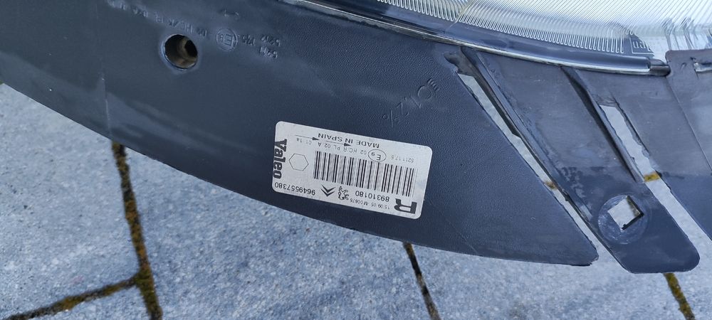 Lampy przednie przód Citroen Xsara Picasso I lift Valeo Europa