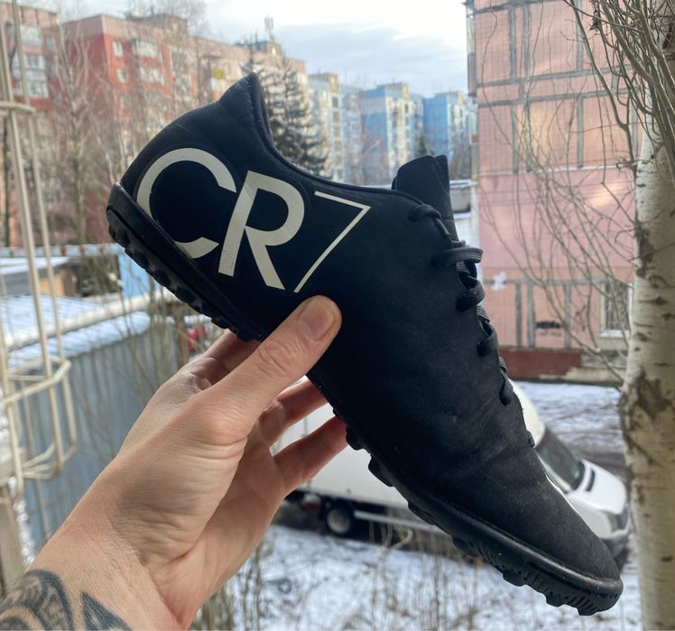 Сороконожки для тренировок бренда Найк Роналду