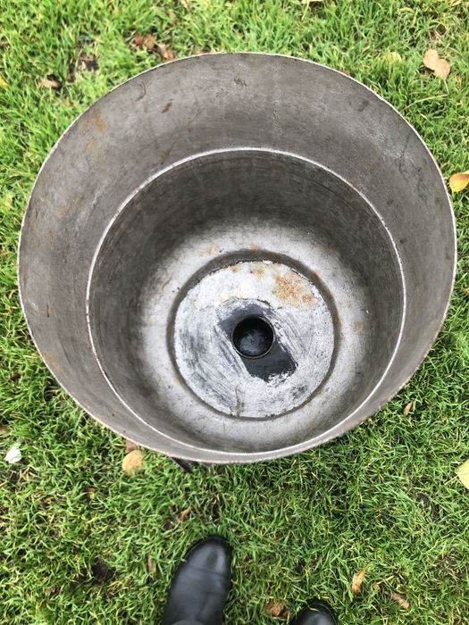 Крупоружка ,дрібнить зерно ,траву