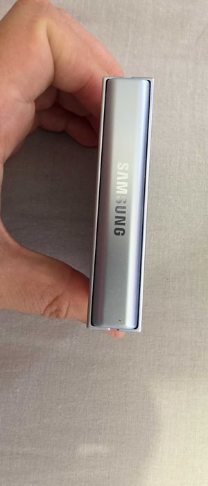 Telemóvel SAMSUNG FLIP6
