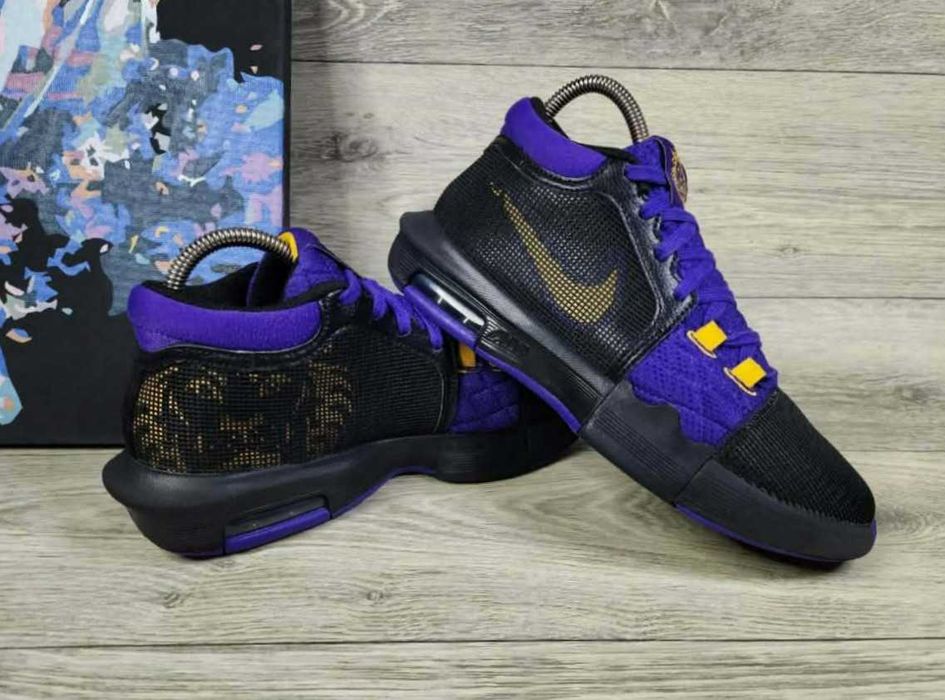 Кросівки Nike LeBron Witness 8 (р. 41) Оригінал / Air Jordan мужские