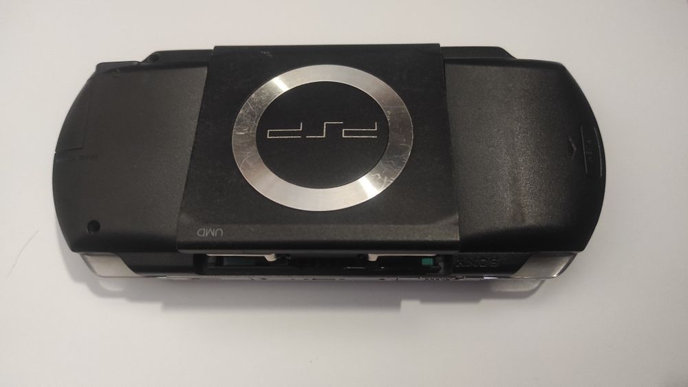 Игровая консоль псп