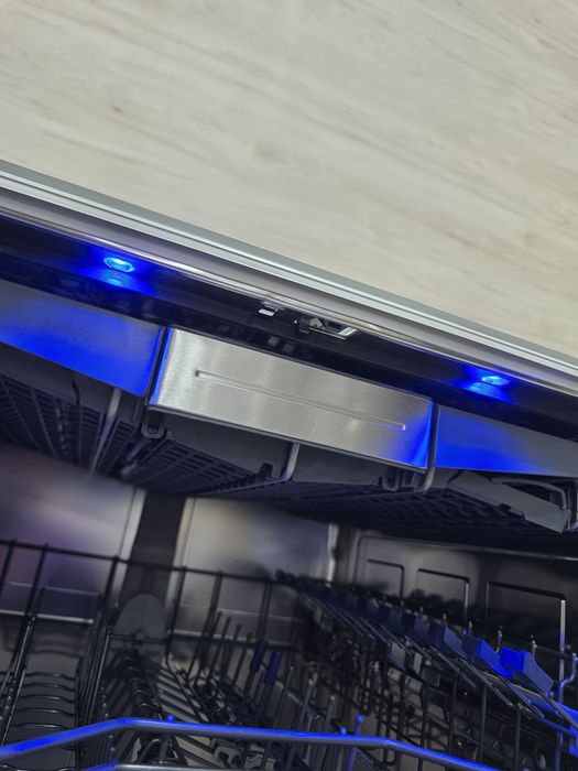 Топова Посудомийка Siemens Підсвітка Проекція Zeolite 2022 рік Топ.стан HomeConnect Висота 84см
