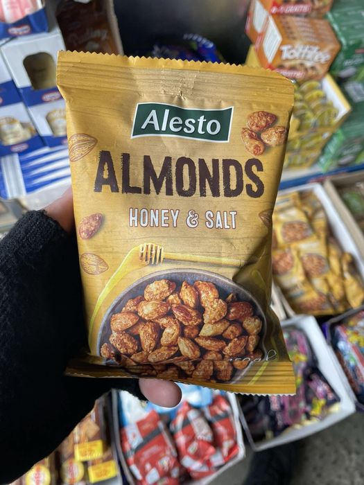 Мигдаль з медом та сіллю від Алесто 200г / горіхи Almonds Honey & Salt Alesto