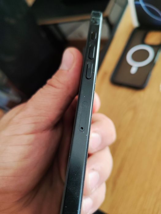 iPhone 16 pro Max gwarancja do 11.2027