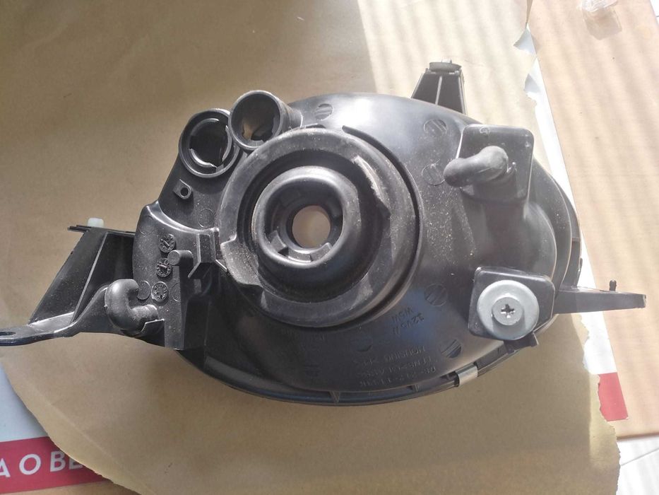 Farol Direito Toyota Corolla de 2002 Novo