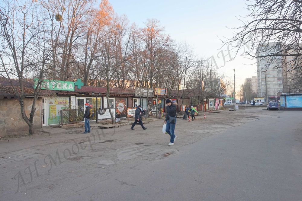 Магазинчик у прохідному місці біля АТБ Салтівка Харків оренда - Вид 4