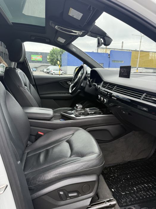 Audi Q7 premium plus