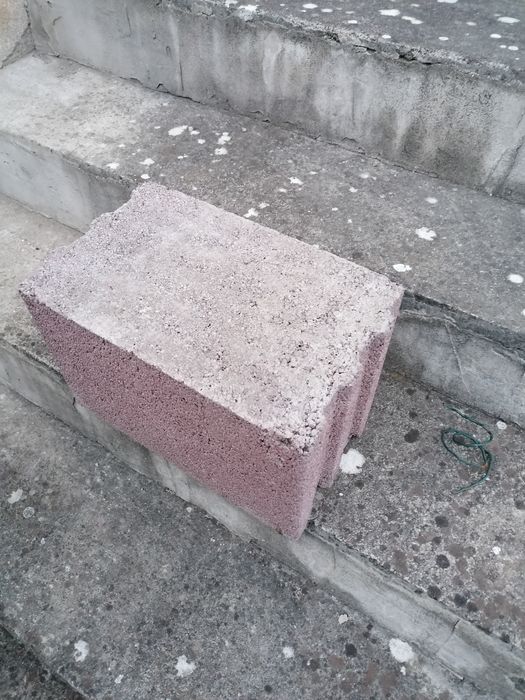 Pustak keramzytowy czamaninek