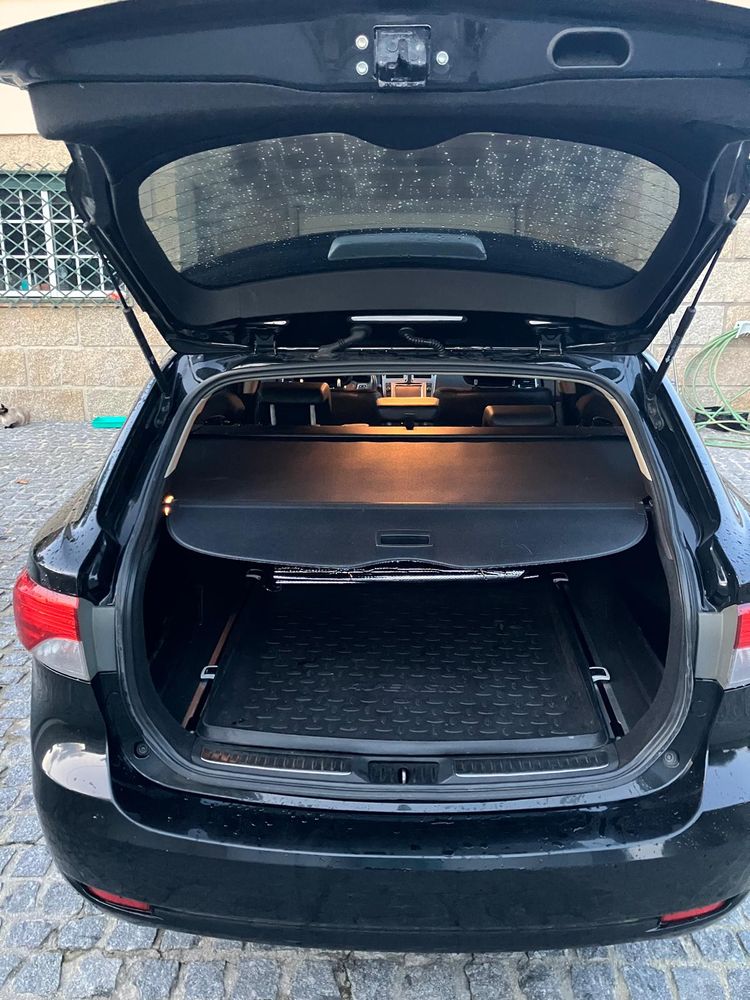 Toyota Avensis SW 2.0 D-4D Luxury+Navi