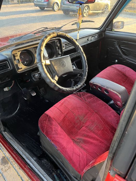 продам ваз 2105.