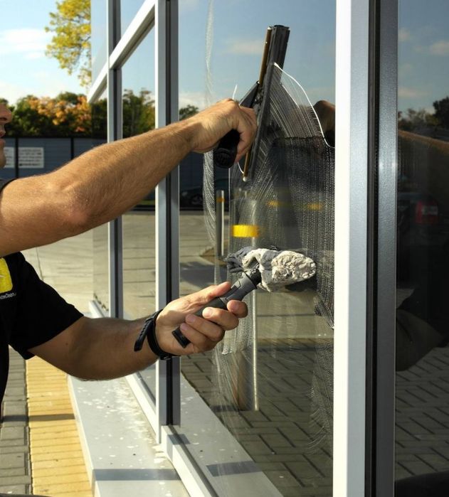 Мийка вікон у Києві — від 200 грн/м²