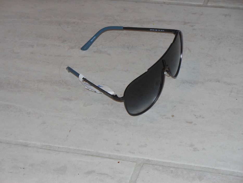 Okulary   przeciwsloneczne   Guess