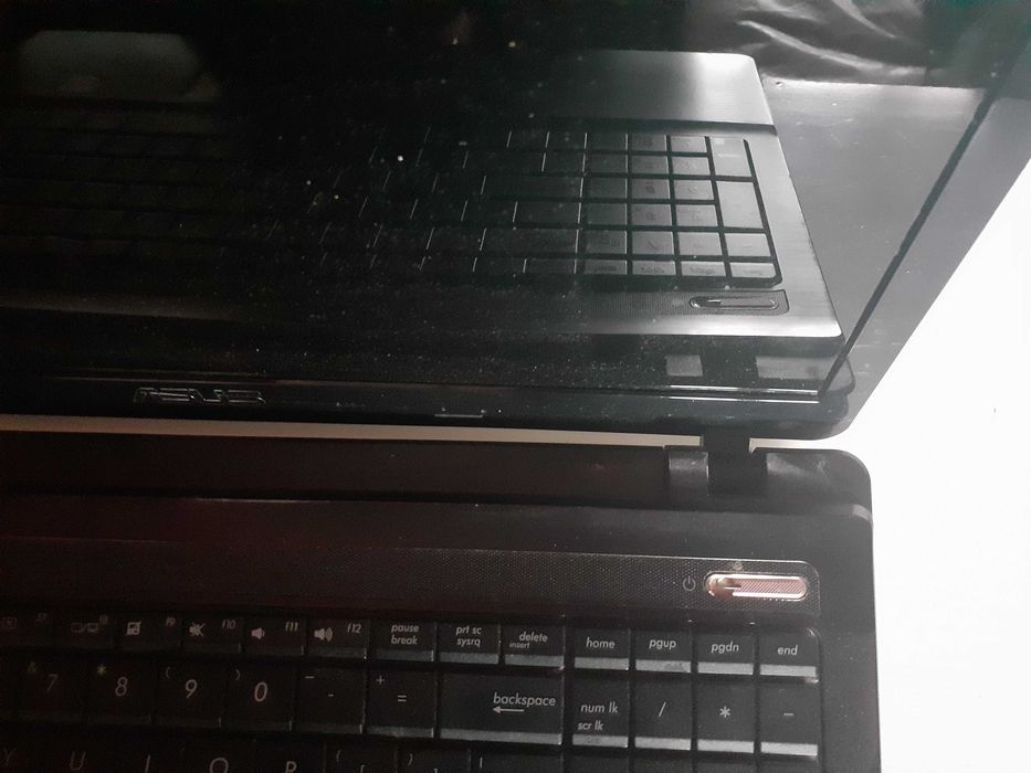 laptop uszkodzony