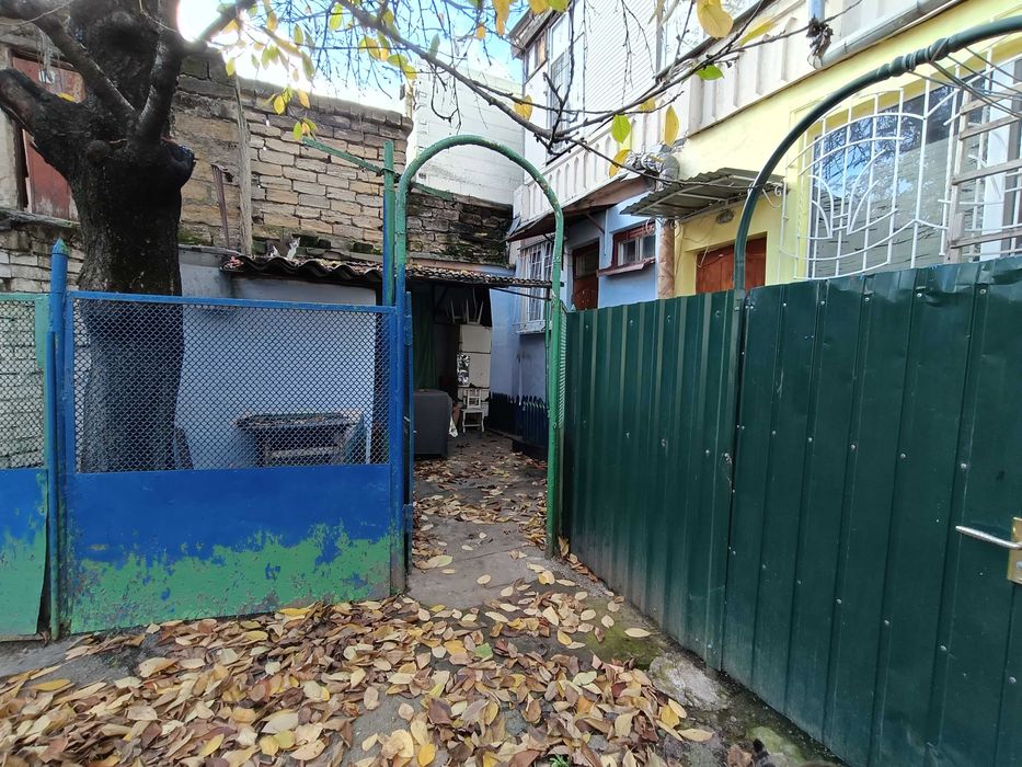 2 ком со своим двориком, АГВ, колонка, можно под гос. программы