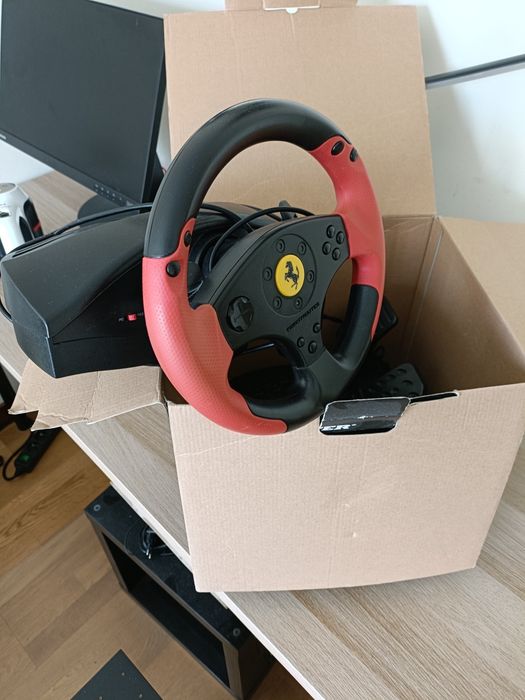 Volante Thrustmaster Ferrari Red Legend PC/PlayStation