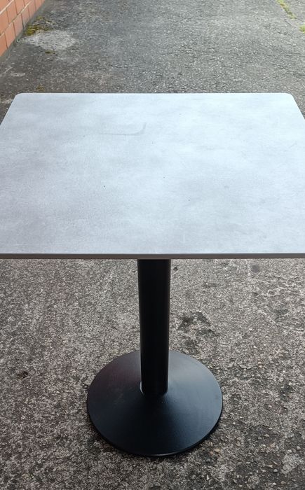 Stół gastronomiczny 65x65 spiek kwarcowy -solidny -Fv