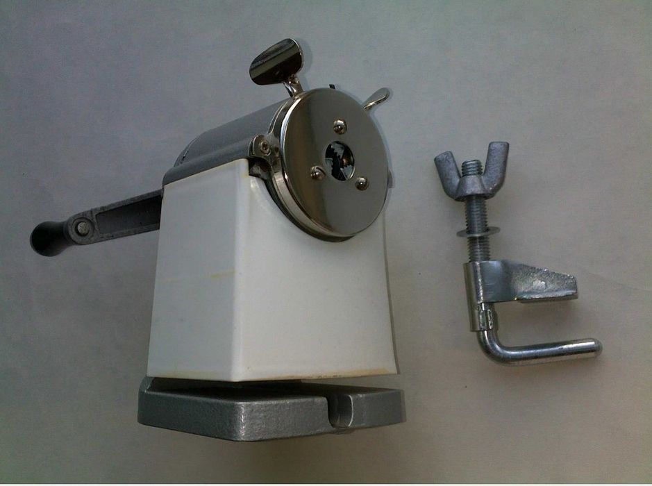 Механизм фиксация для точилки ссср ШПР 164.
Канцтовары.