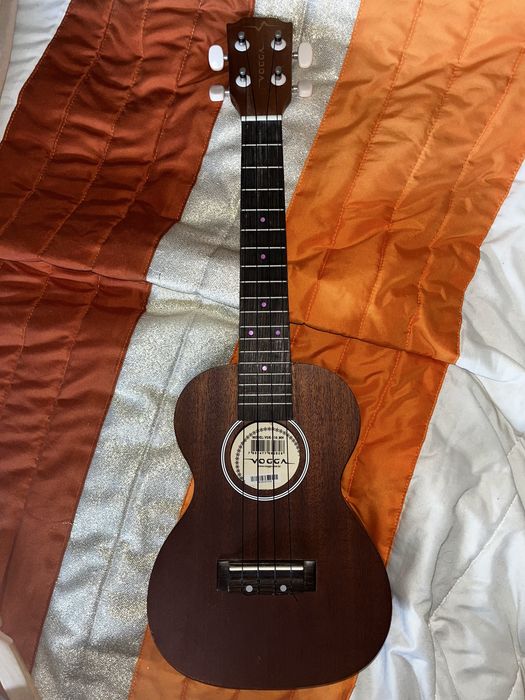Ukulele soprano Vogga  modelo VUK-316 MH