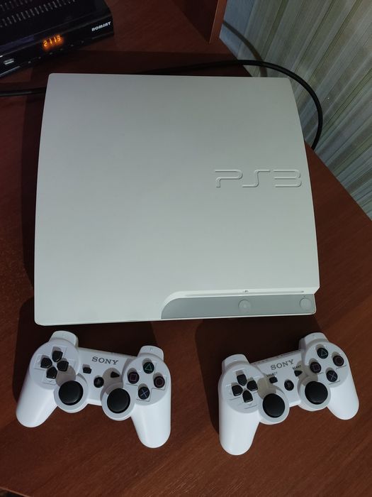 Playstation PS3 1Tb. white біла / red super slim лімітована колекція