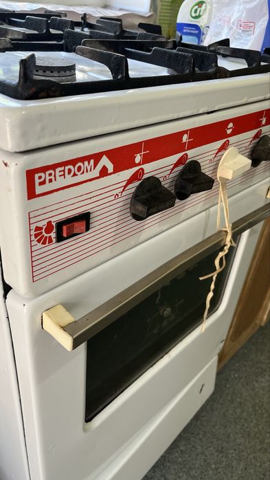 Печка газовая в рабочем состоянии