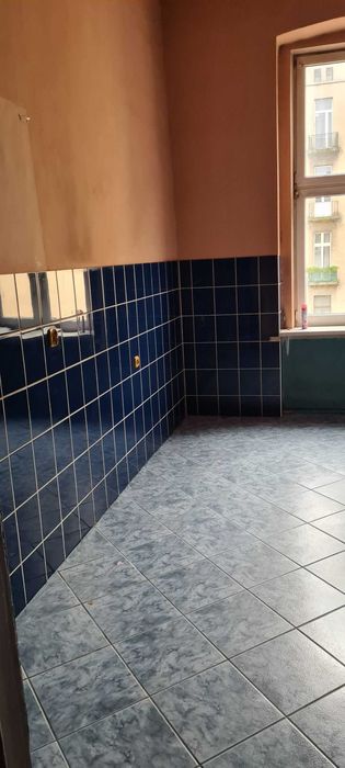 2 pok.+k. IIp. 66 m2, Centrum umowa na czas nieokreślony - 42 tys. zł