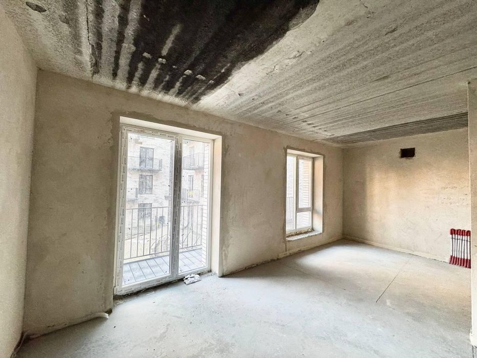 Продається 2 кім в ЖК Долішній!1 черга !