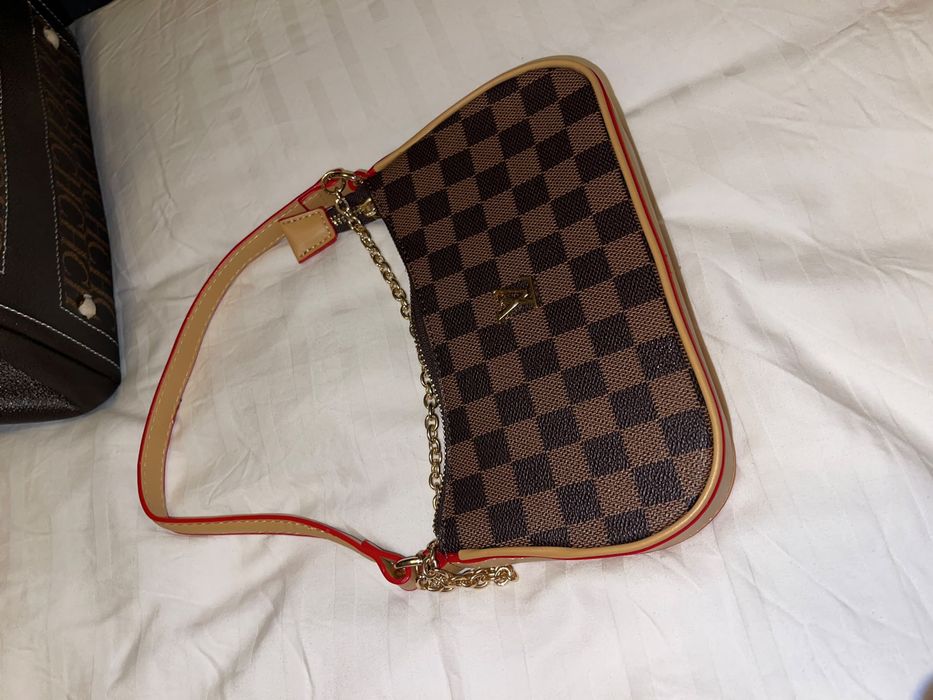 Mala mini LV castanha